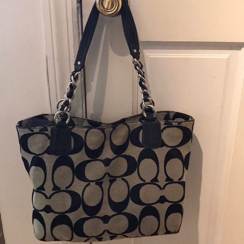 Coach Bag - Picture 2 of 2